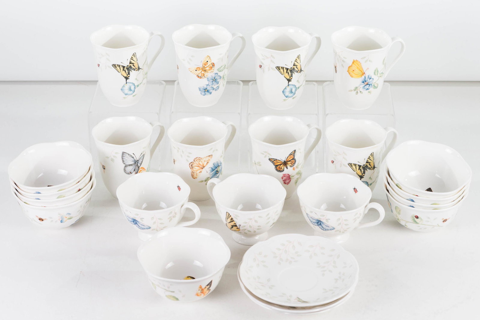 Lenox Butterfly Meadow China: Lot includes 8 coffee mugs, 3 coffee cups and saucers, and 8 custard bowls.