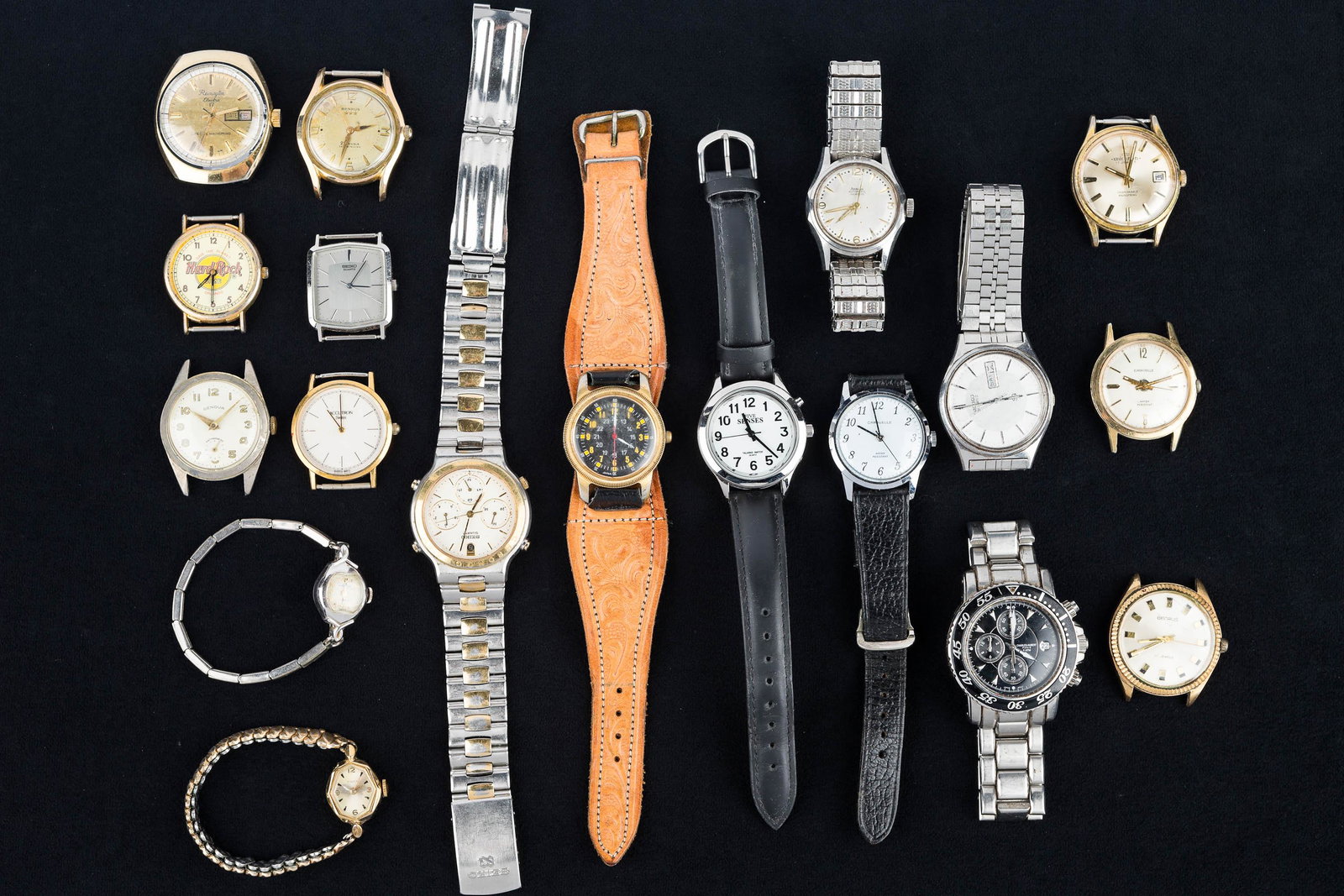 Ladies and Men Wristwatch Collection: Lot includes two ladies vintage wristwatches (a Lincoln 17 Jewel marked Swiss, and a geometric Timex), a Charles-Hubert Paris Chromatic watch, a Seiko Quartz Chromatic, a Remington Electro 17 with day