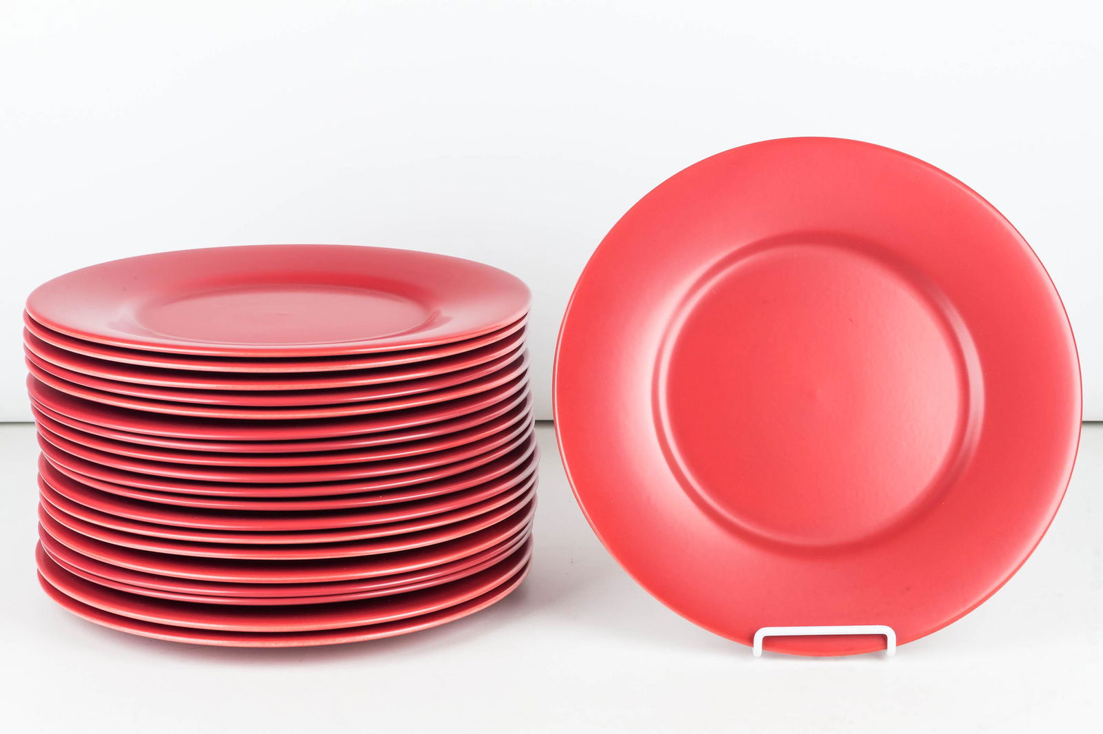 Set of 20 Gien French Dinner Plates: Each measures approximately 13"dia. Matte red color, with Gien France company mark on back with castle.