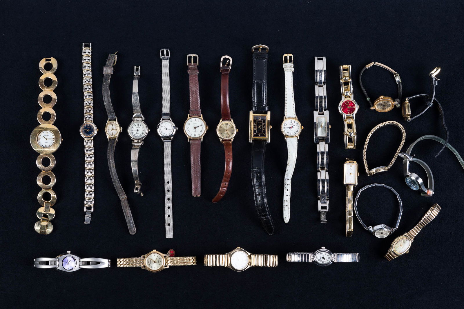 Collection of Ladies Watches: Lot includes watches by Carriage, Cenere, Citizen Quartz, Pulsar, Anne Klein, and various others.