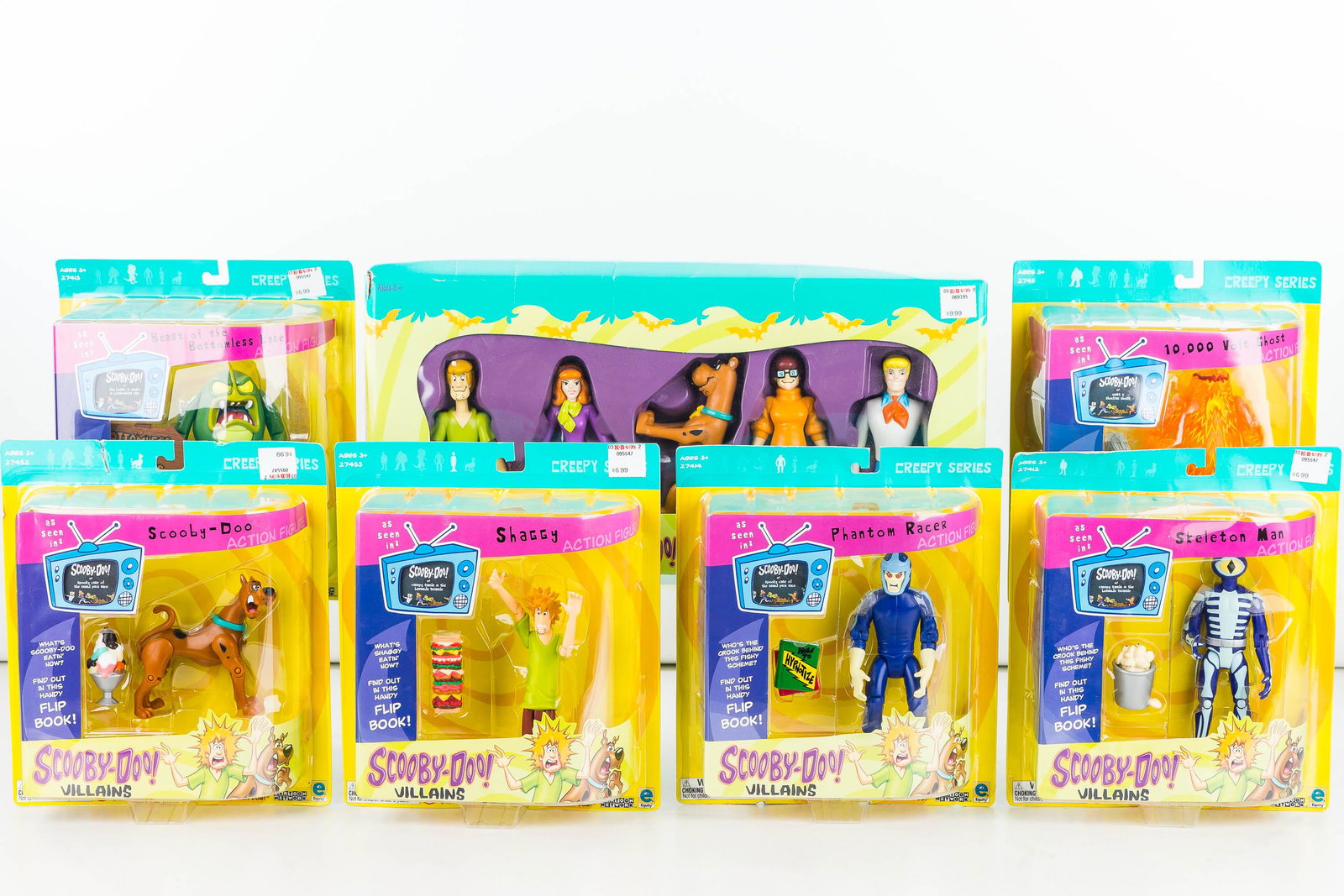 Scooby-Doo Collectibles NIP: Seven items all NIP circa 2000.
