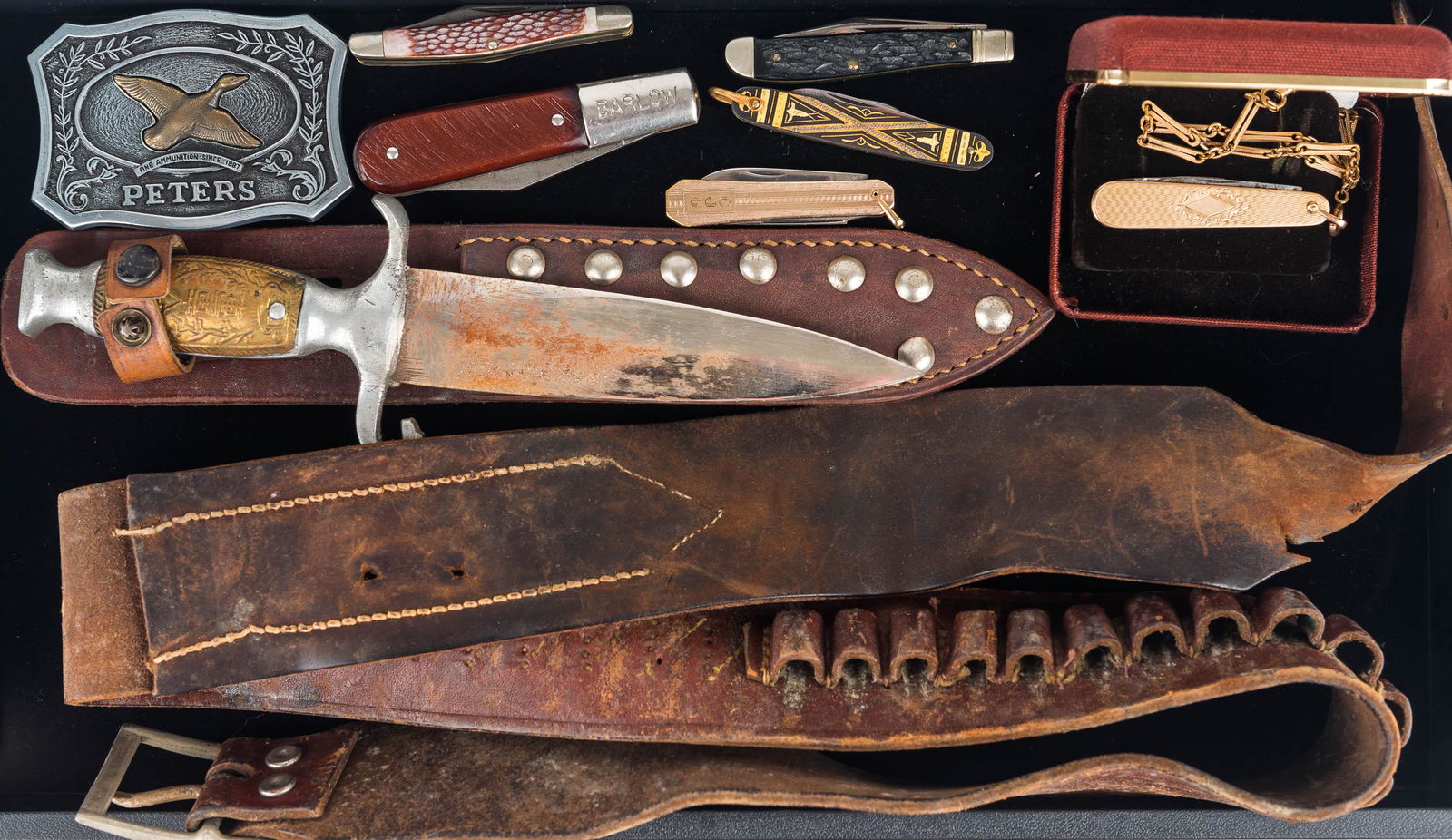 Pocket Knives and a Belt Buckle (1 of 4)