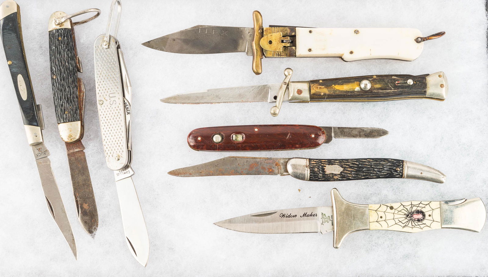 Buck, Military and other Folding Knives (1 of 4)