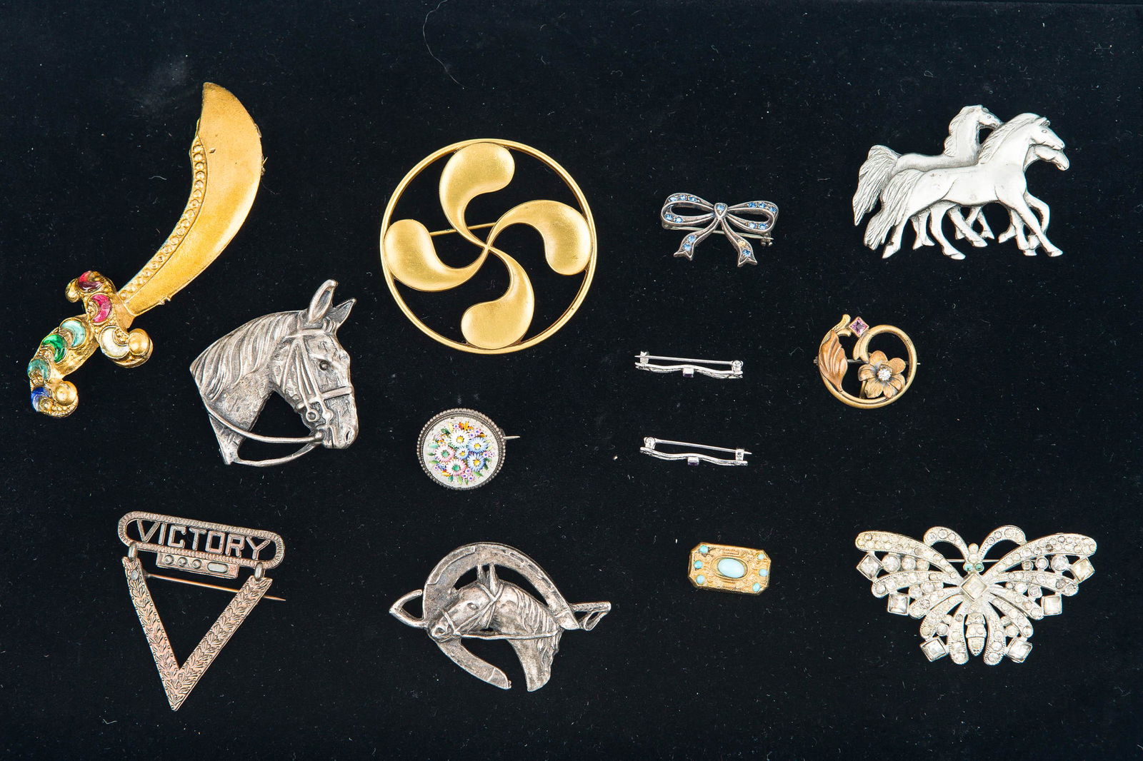 Vintage Brooch Collection (1 of 5)