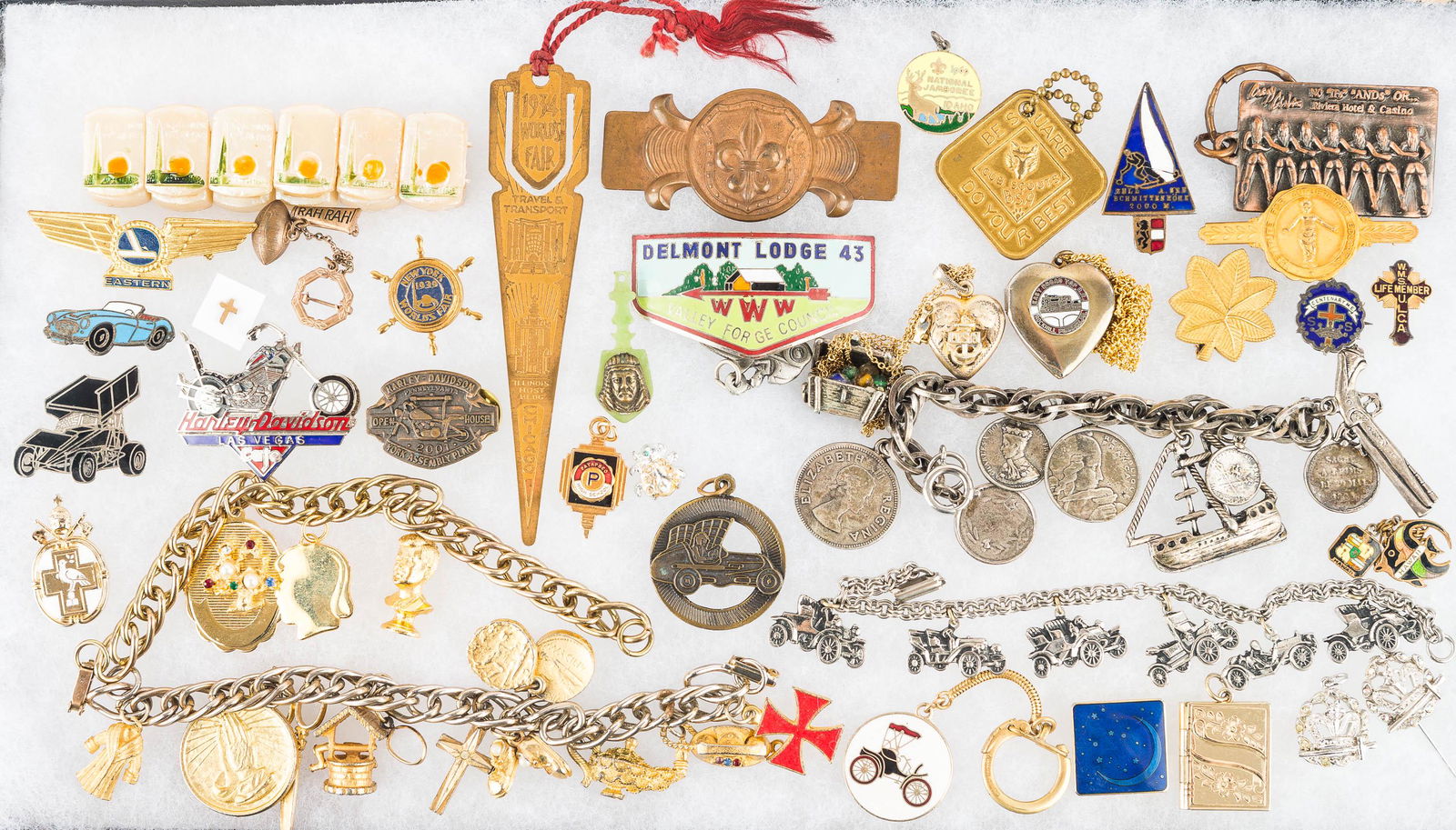 Charm Bracelets, Jewelry, Advertising (1 of 5)