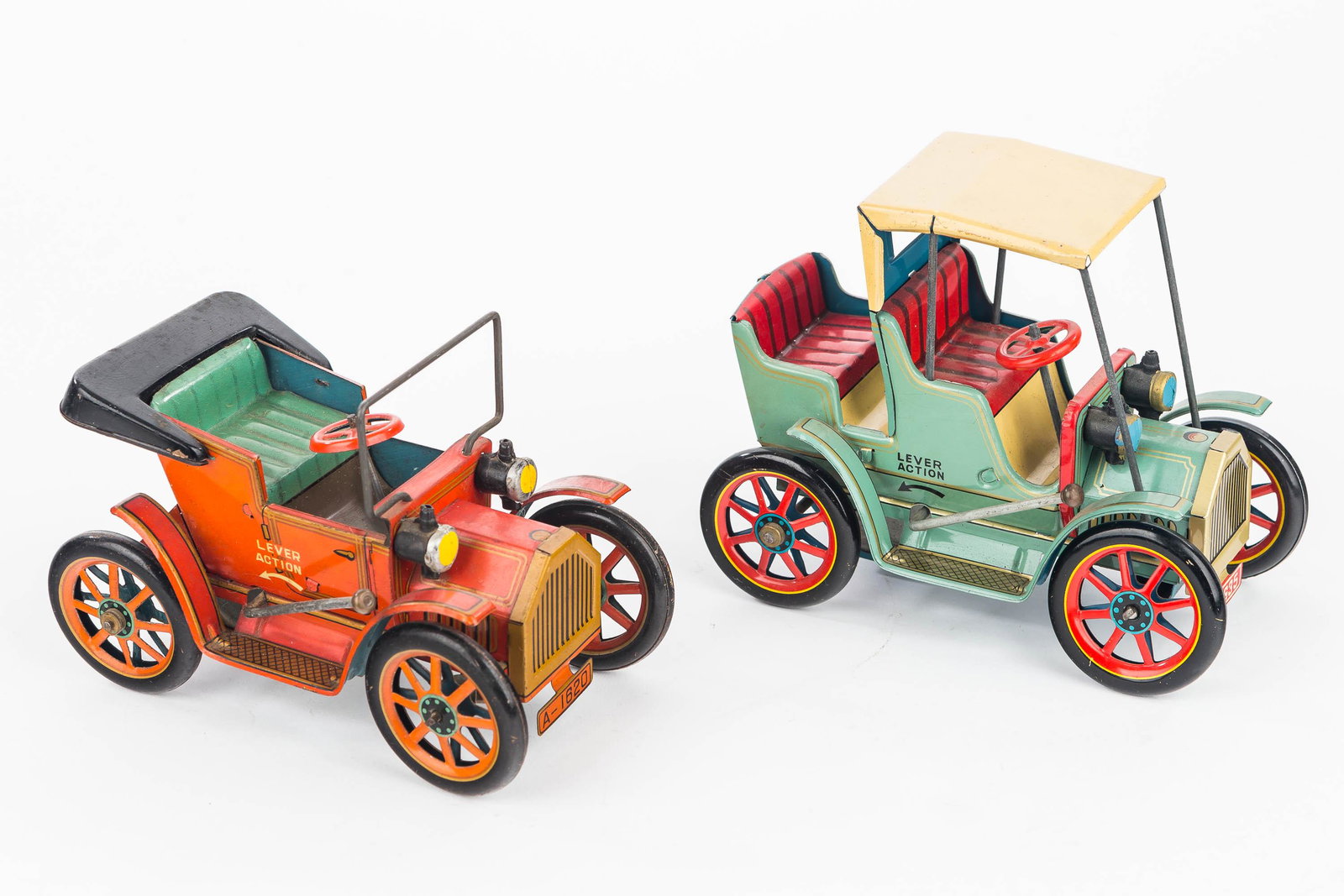 Two Vintage Lever Action Tin Cars (1 of 4)