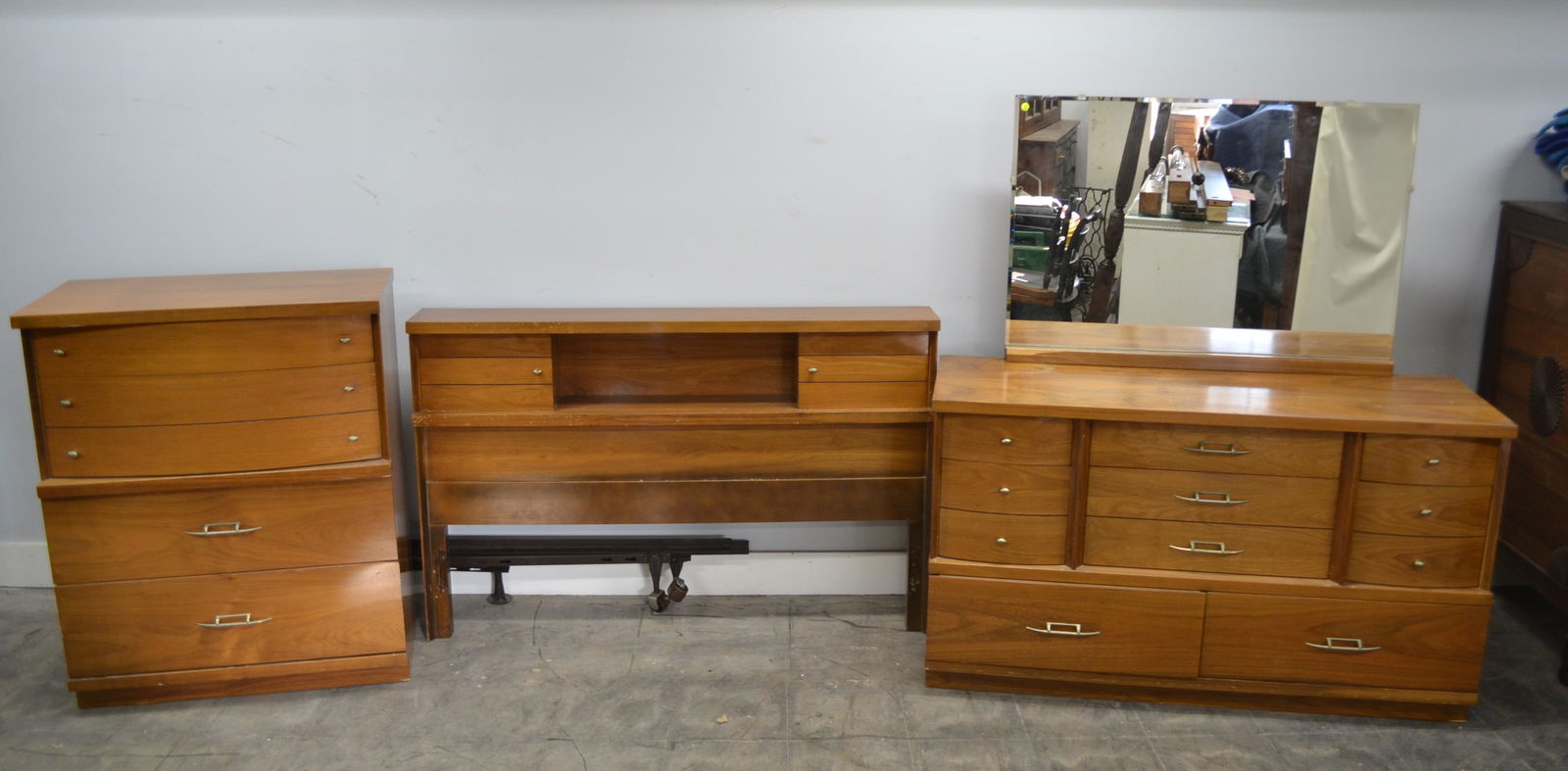Three Piece MCM Bedroom Set (1 of 11)