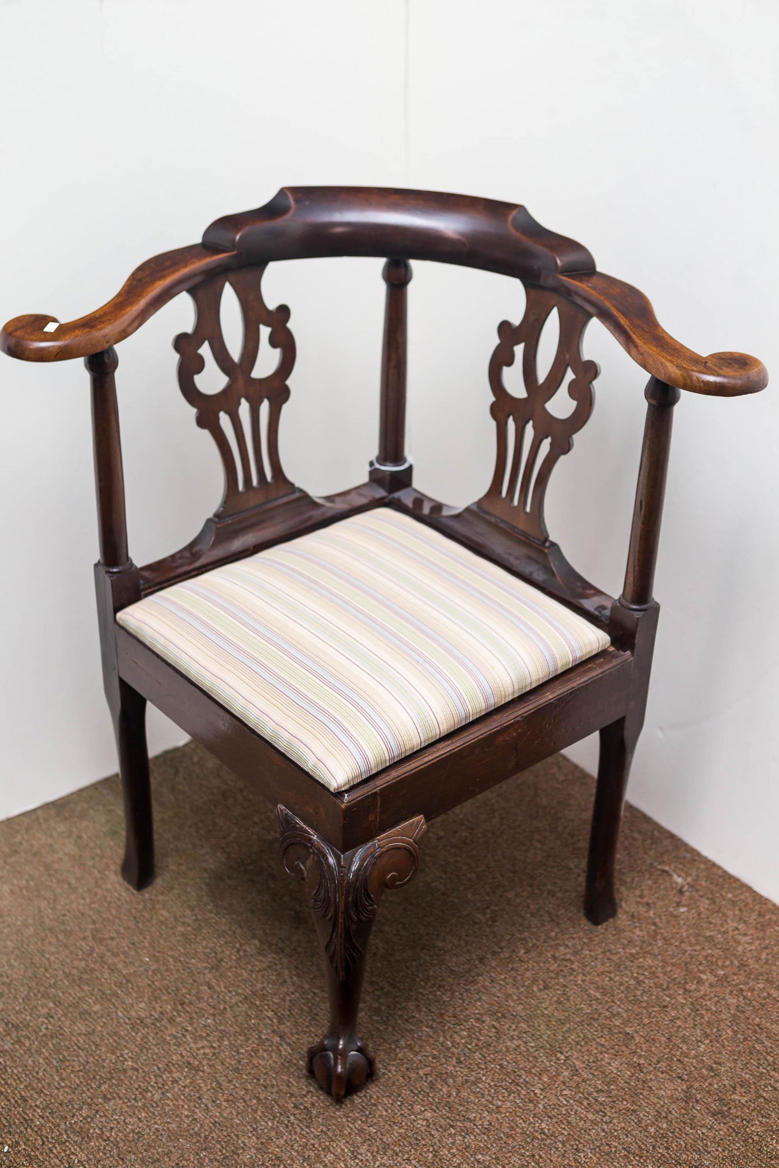 19th C Chippendale Style Corner Chair (1 of 4)