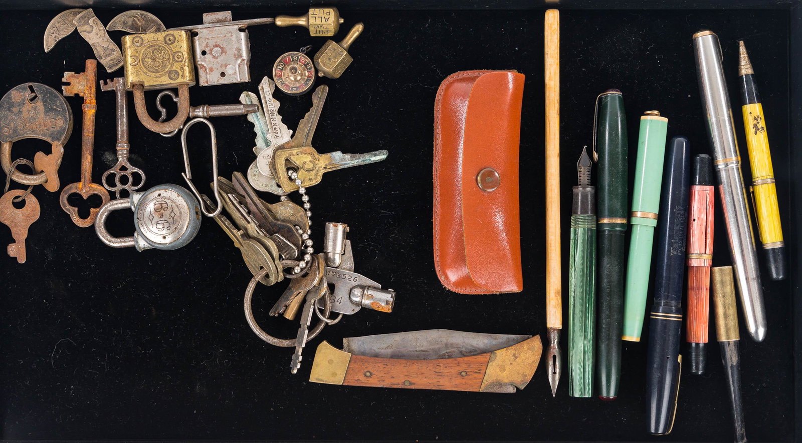 Vintage Pens Locks and Keys (1 of 4)