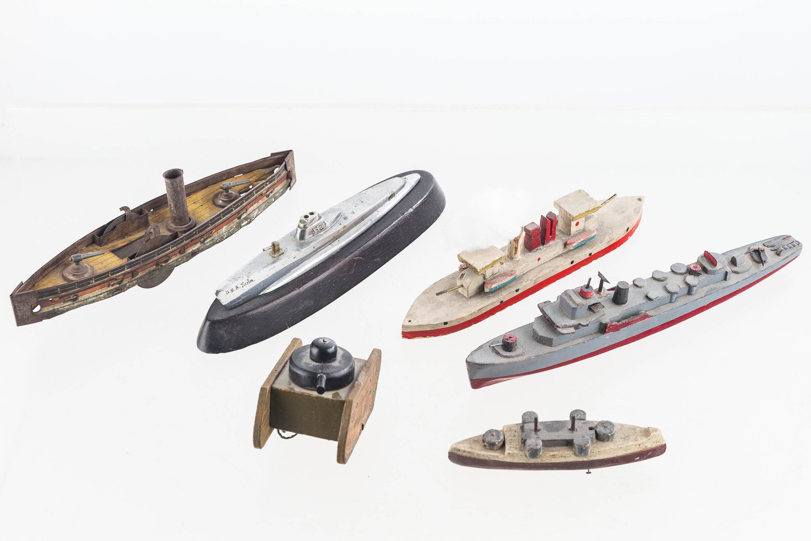 Vintage Nautical Toys (1 of 3)