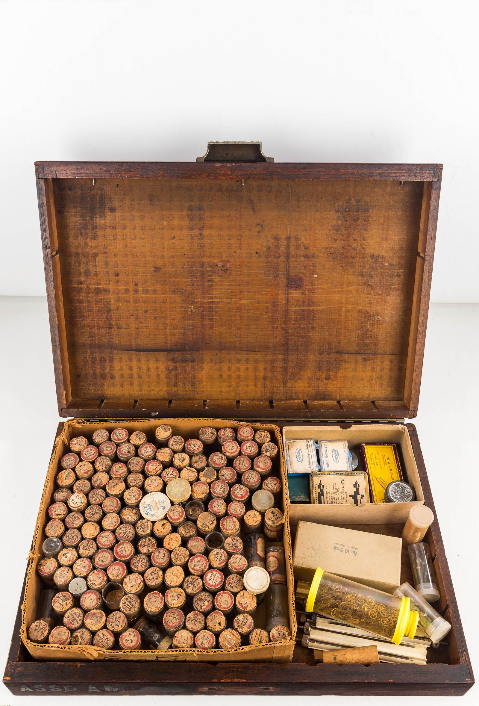 Massive Collection of Watch Parts In Case (1 of 10)