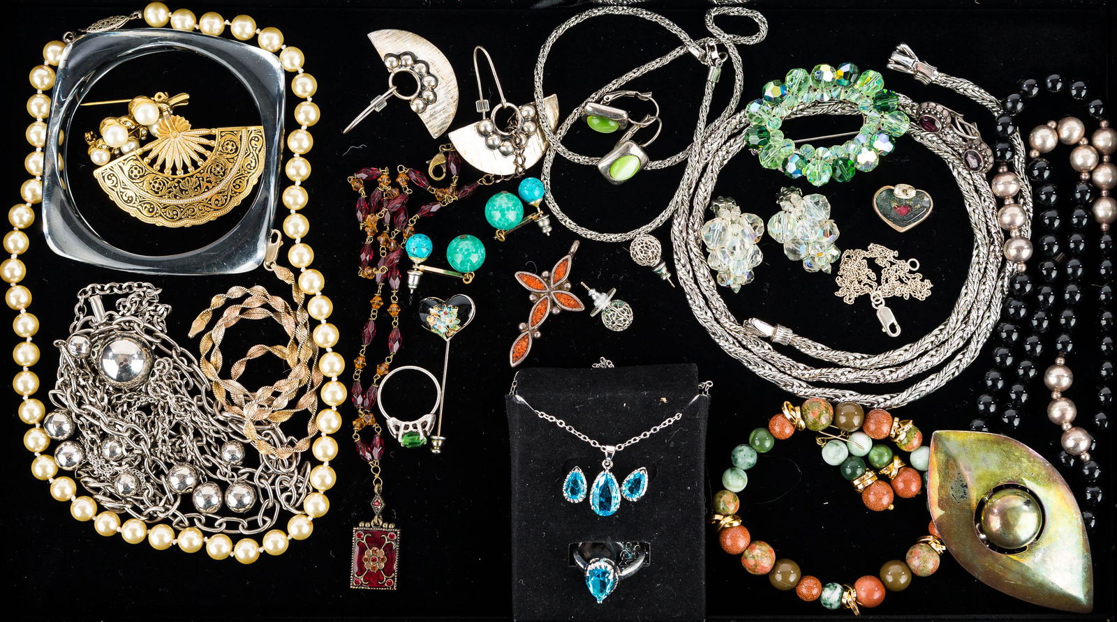 Costume Jewelry Grouping (1 of 4)