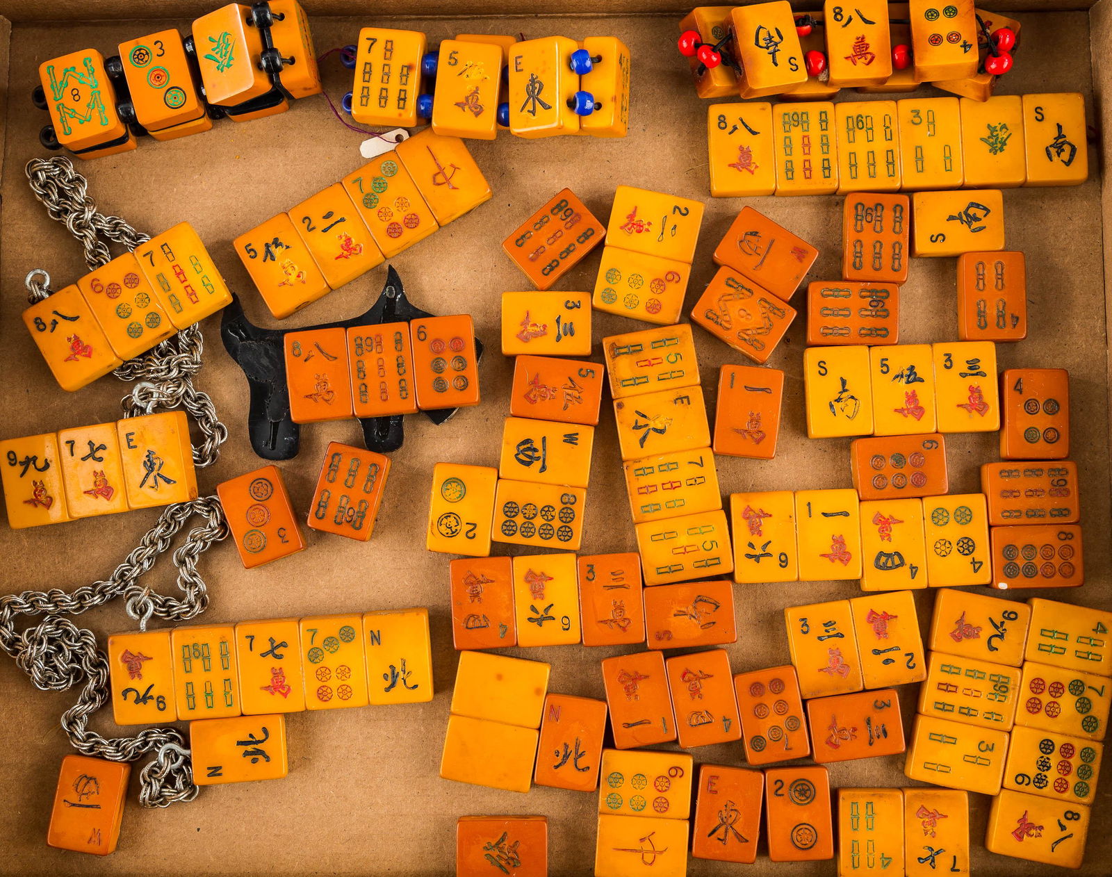 Bakelite Mahjong Jewelry (1 of 3)