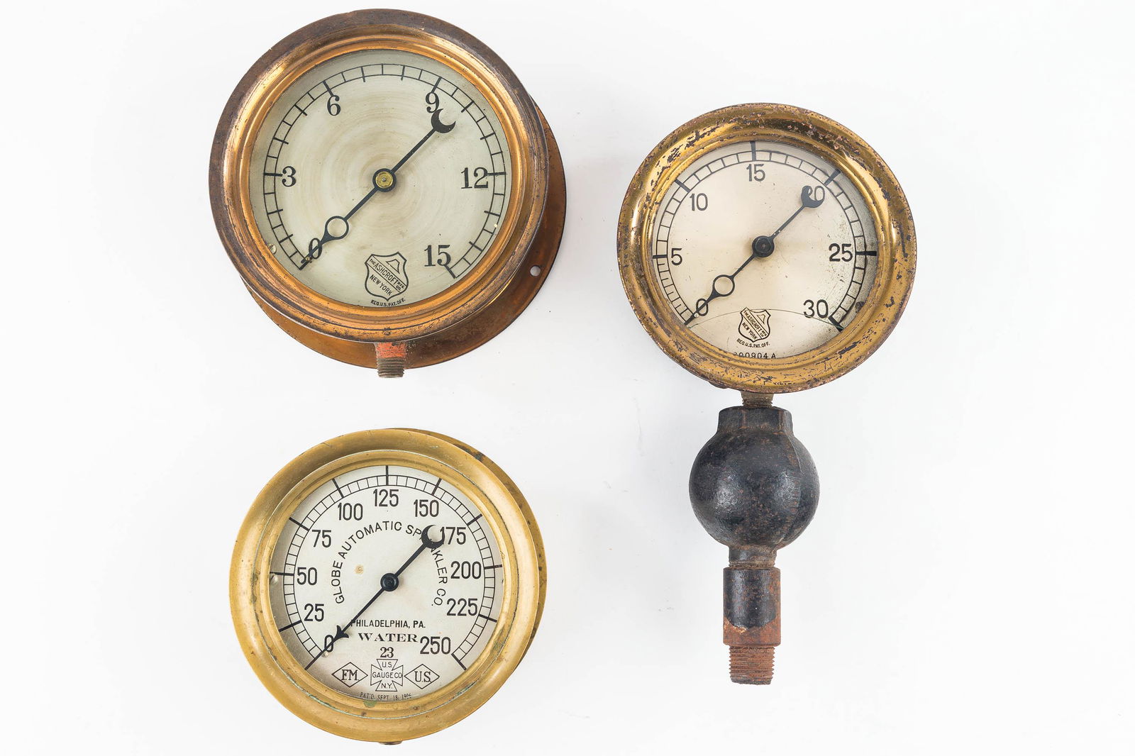 Vintage Brass Gauges (3) (1 of 6)