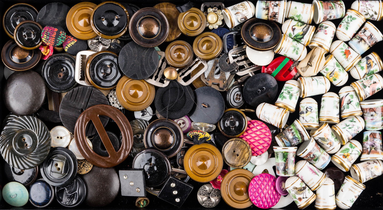 Thimbles & Vintage Buttons: Lot includes botanical and aviary thimbles (some are hand-painted) and a collection of vintage buttons.