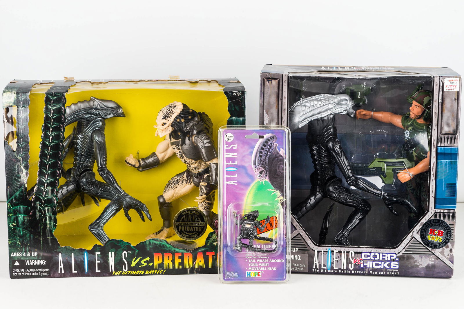 (2) Large Aliens Play Sets & Other (1 of 6)