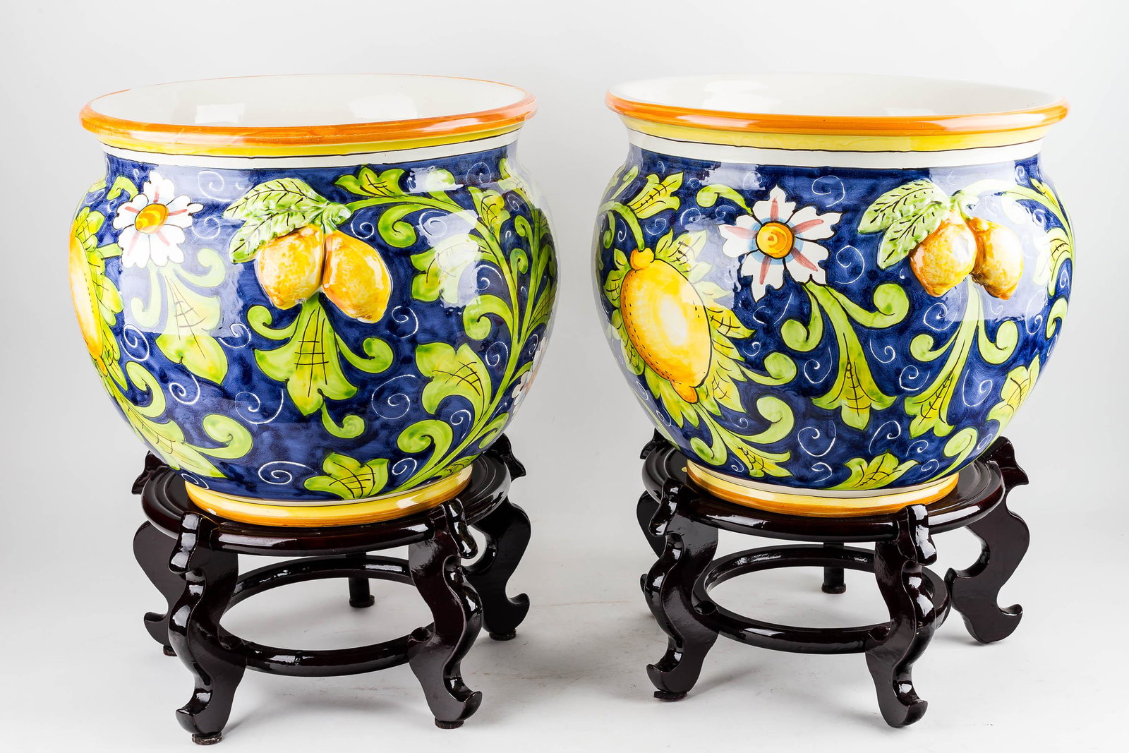 Pair of Fatto e Dipinto a Mano Jardinieres w Stand (1 of 3)
