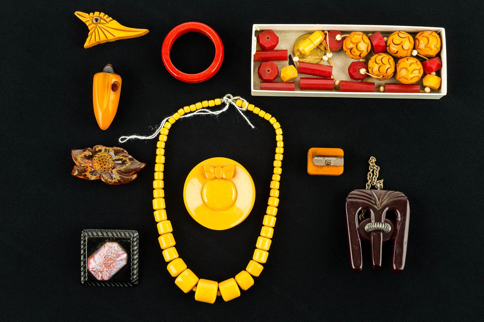 Bakelite Jewelry and More (1 of 3)