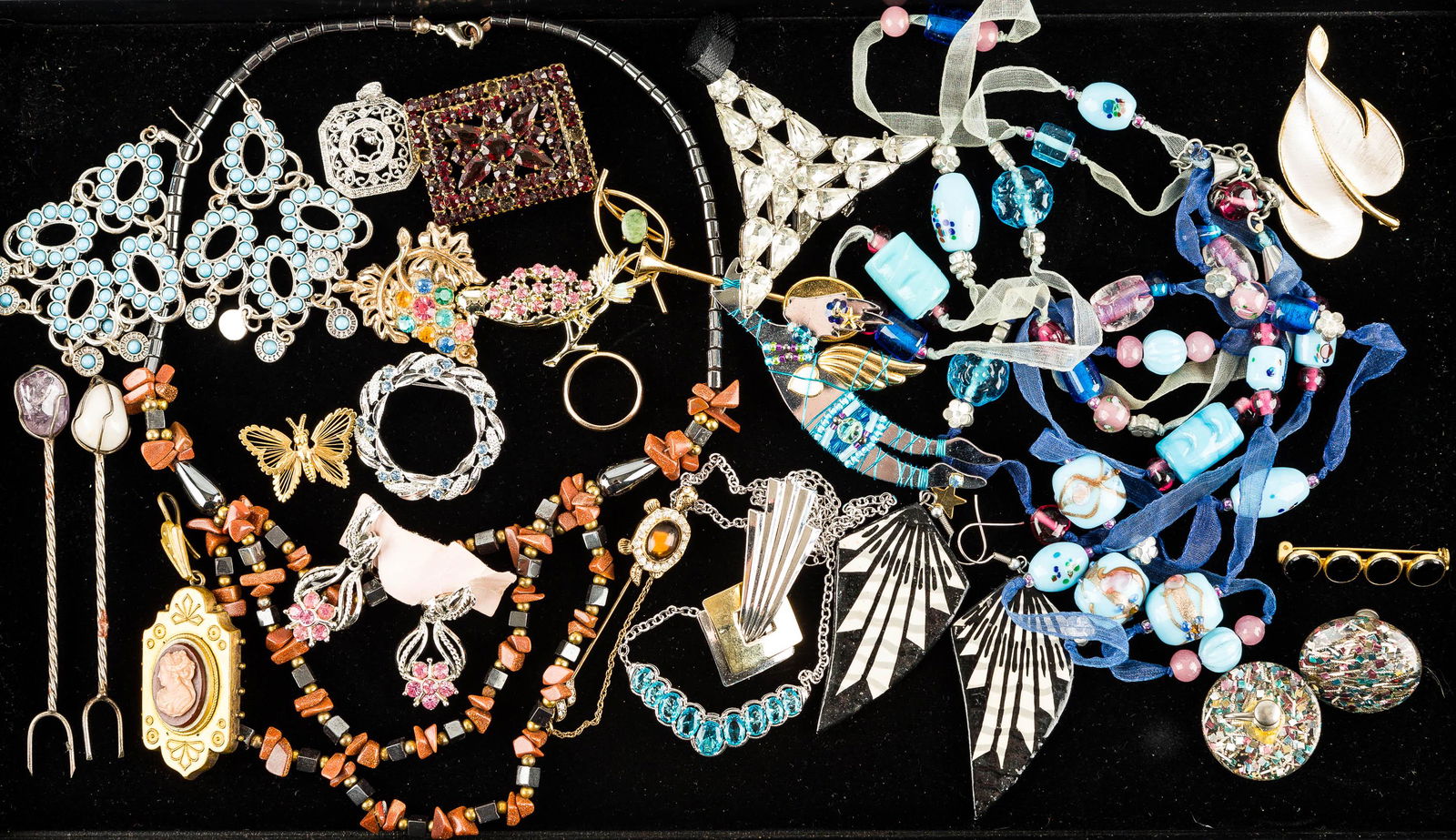 Costume Jewelry Grouping (1 of 4)
