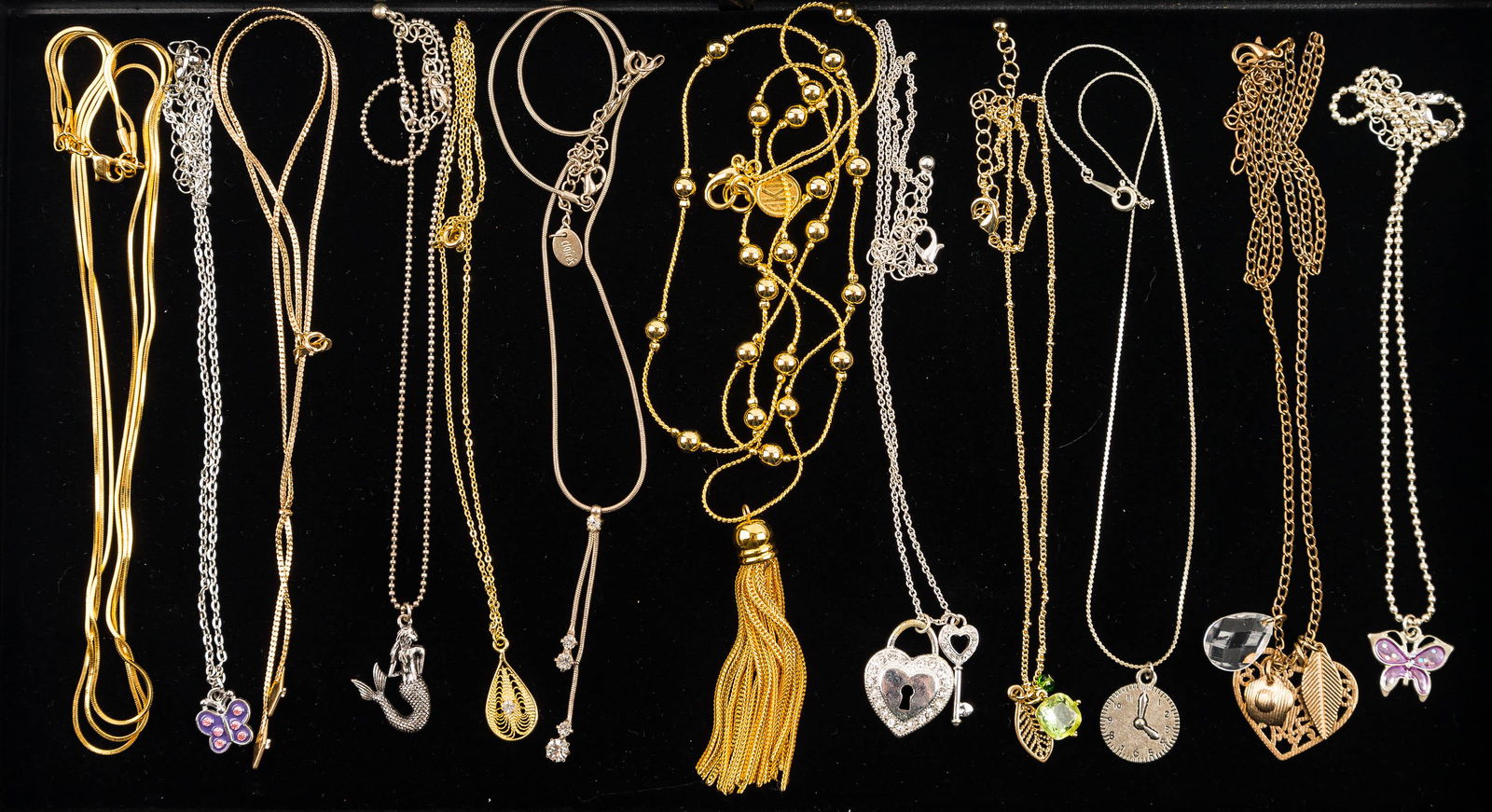 Gold & Silver Toned Costume Necklaces (1 of 4)