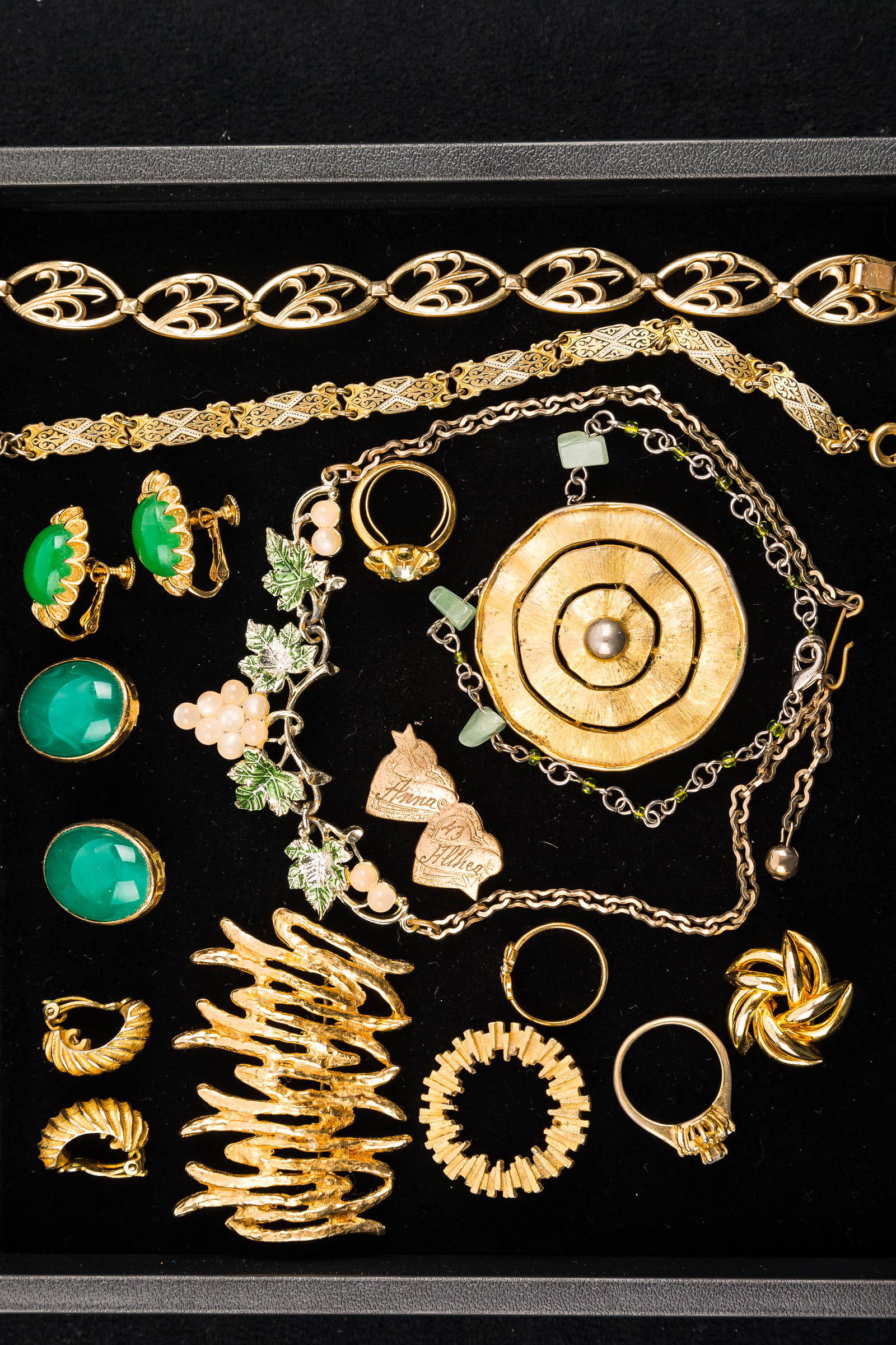 Vintage and Costume Jewelry: Vintage and Costume Jewelry. This jewelry includes 15 total pieces featuring a 1943 double heart pen, a Victorian style bracelet, a reed/grassy motif pin stamped 1/20 12 karat gold filled, a vintage g