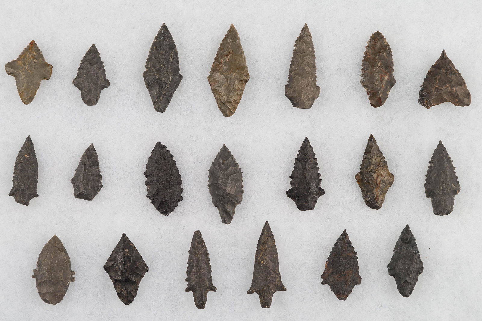 Pre-Columbian Arrowheads / Inca, Medium (20) (1 of 4)