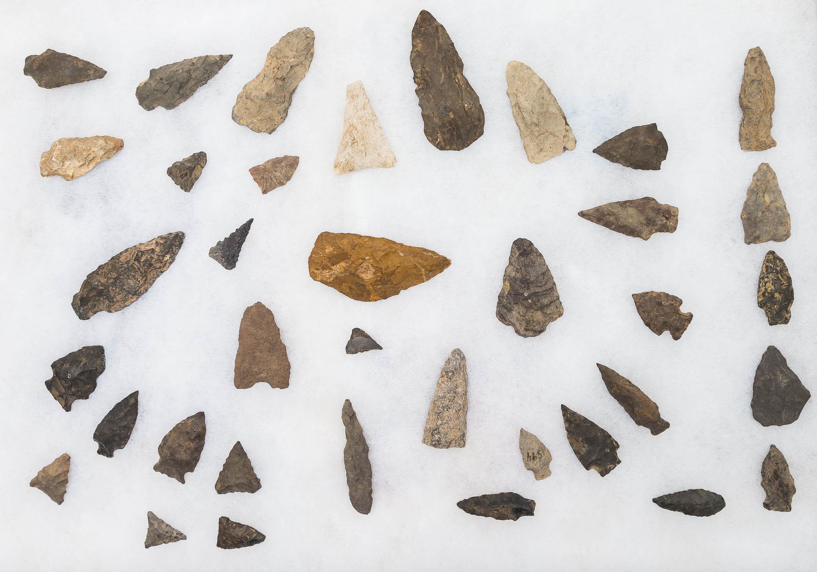Susquehannock Points / York, Lancaster, PA (36): These are from a variety of materials including Jasper, rhyolite, and chert and from Pennsylvania.