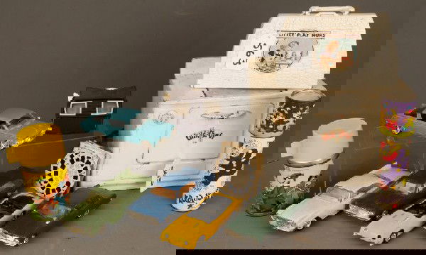 Children's Lot: Little Chef Stove, Little Play Nurse kit, Yogi Bear Thermos, Steven kaleidoscope, view master and various model cars