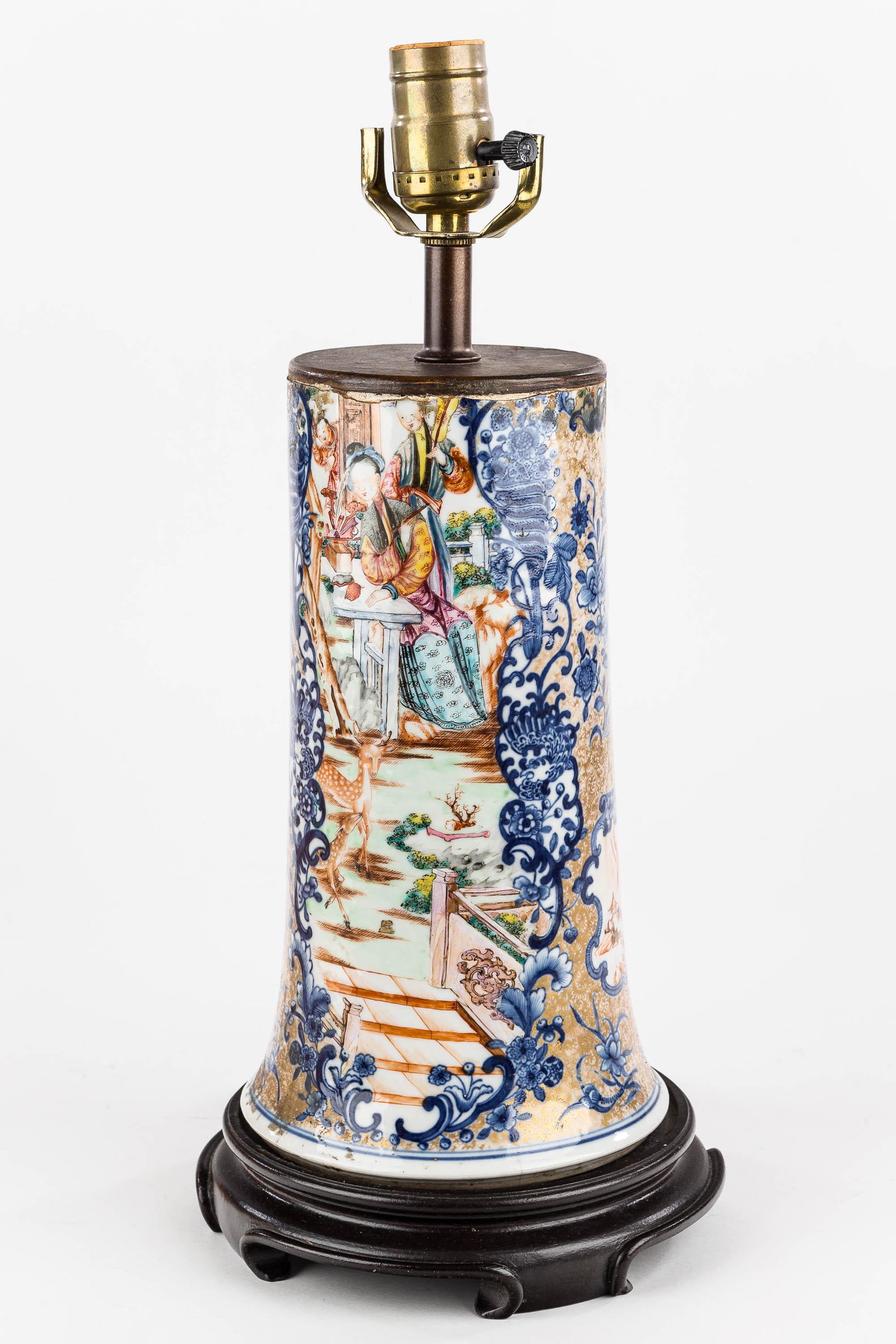 Chinese Porcelain Export Lamp (1 of 8)