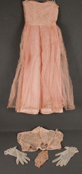 Vintage Wedding Clothing-Wedding dress ca 1950 : Wedding dress, gloves and tiara, ca 1950 in the original shipping box