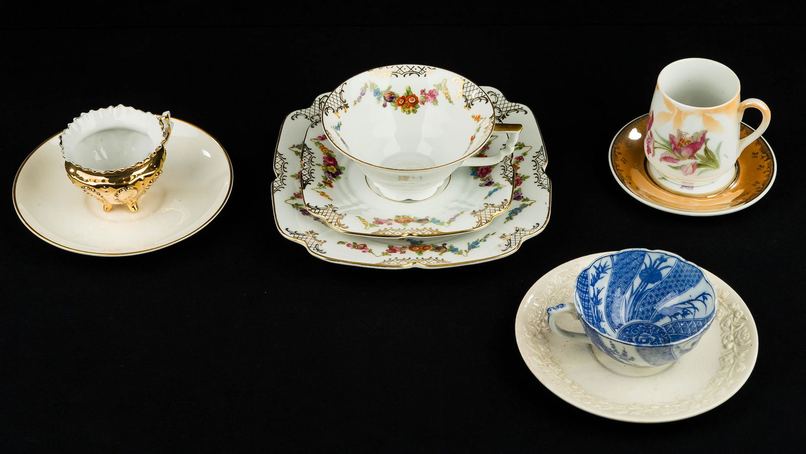 Vintage Tea / Demitasse Cups & Saucers (4) (1 of 6)