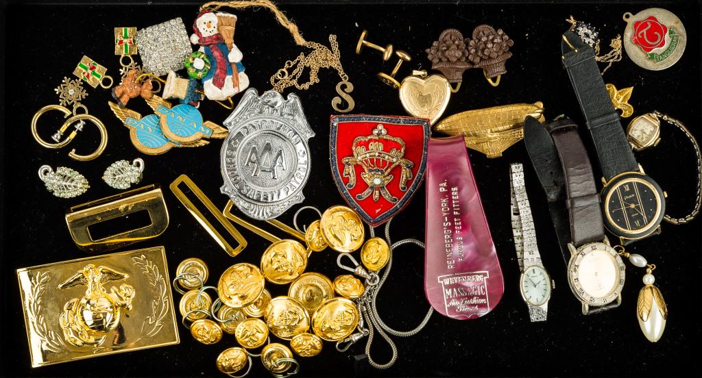 Buttons, Buckles, Badges, & More (1 of 4)