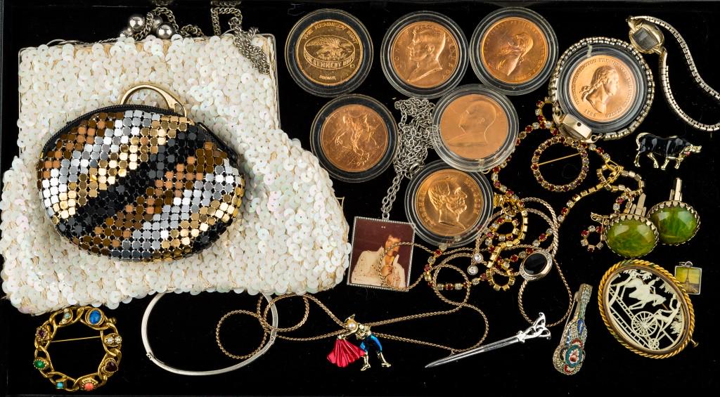 Vintage Jewelry Collection (1 of 3)