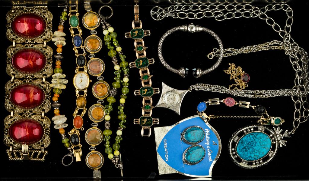 Vintage Jewelry Collection (1 of 4)