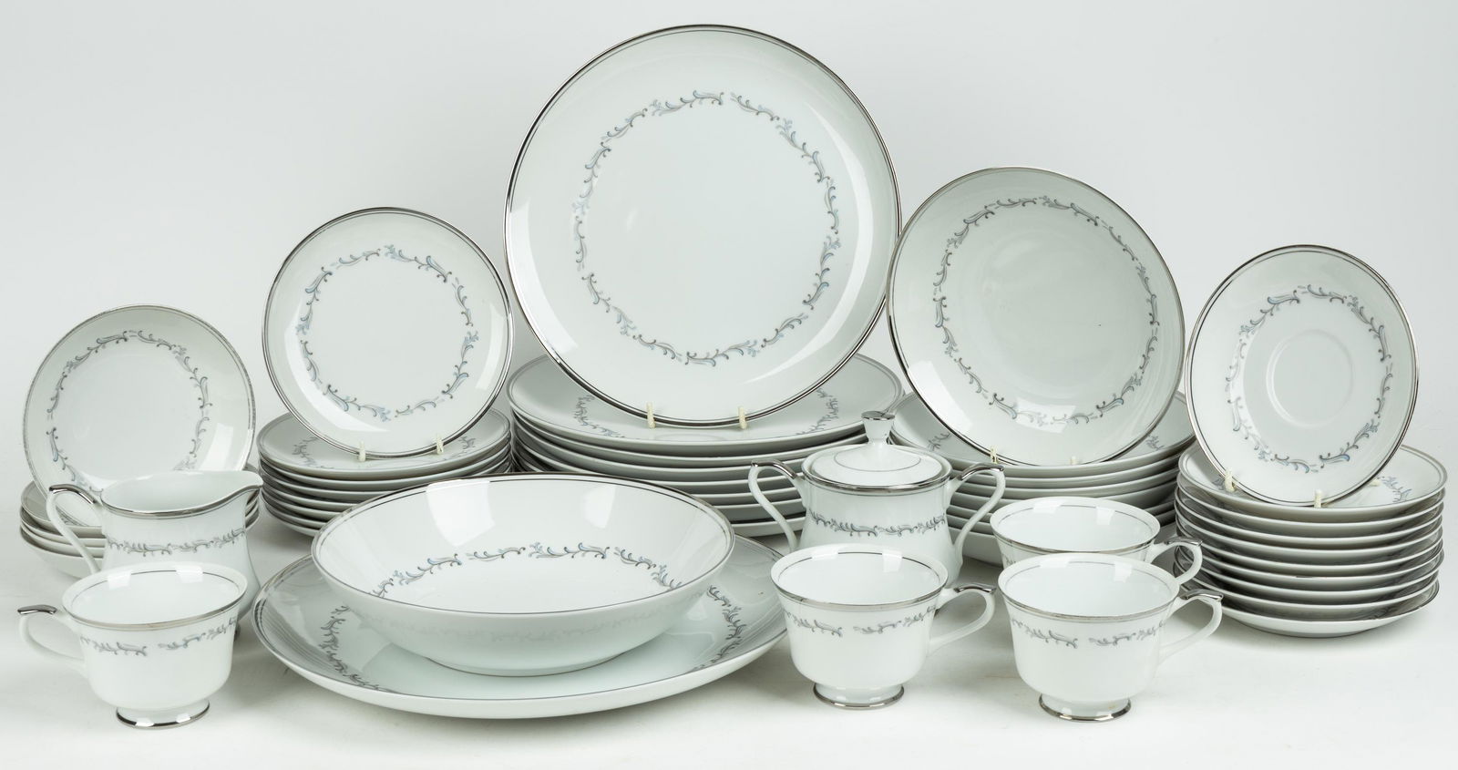 Empress China Partial Dinner Set (1 of 4)