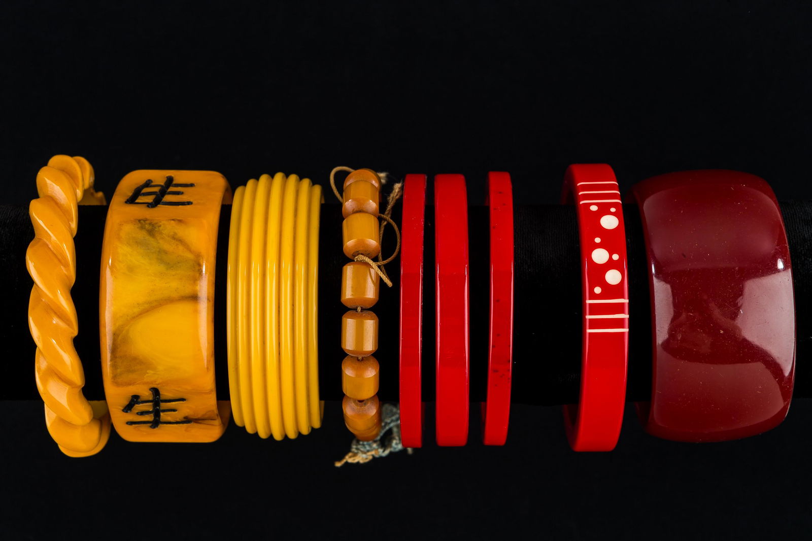 Bakelite Bracelets & Bangles (1 of 5)
