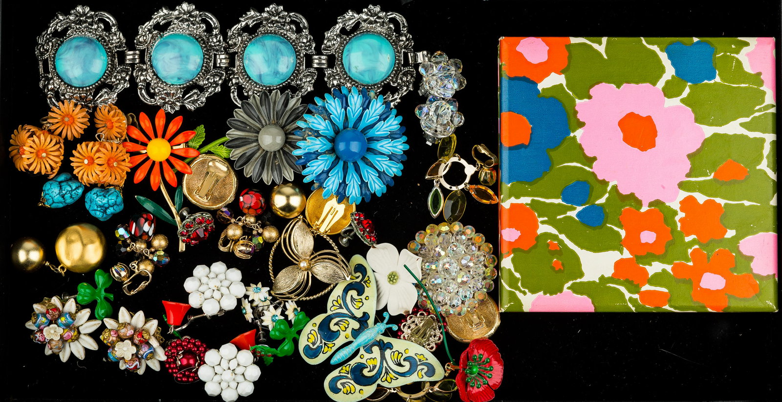 Mod Brooches & Vintage Jewelry (1 of 3)