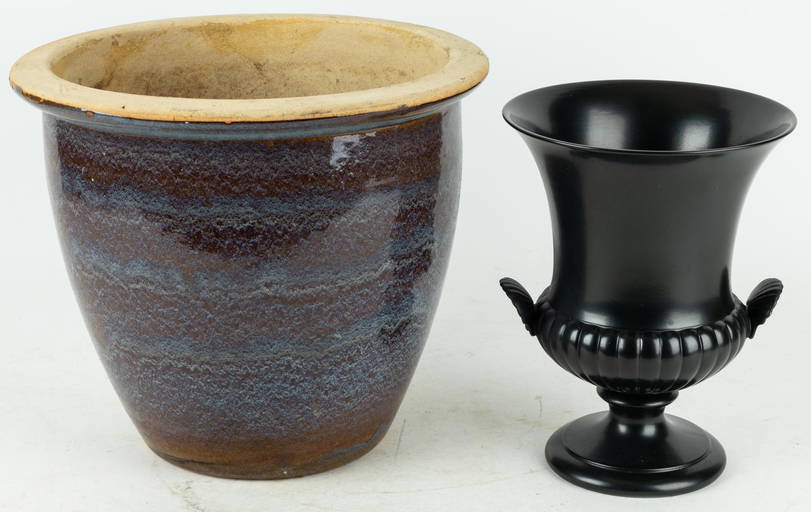 Wedgwood Planter And Pottery Planter (0061) on Feb 11, 2022 Keystone