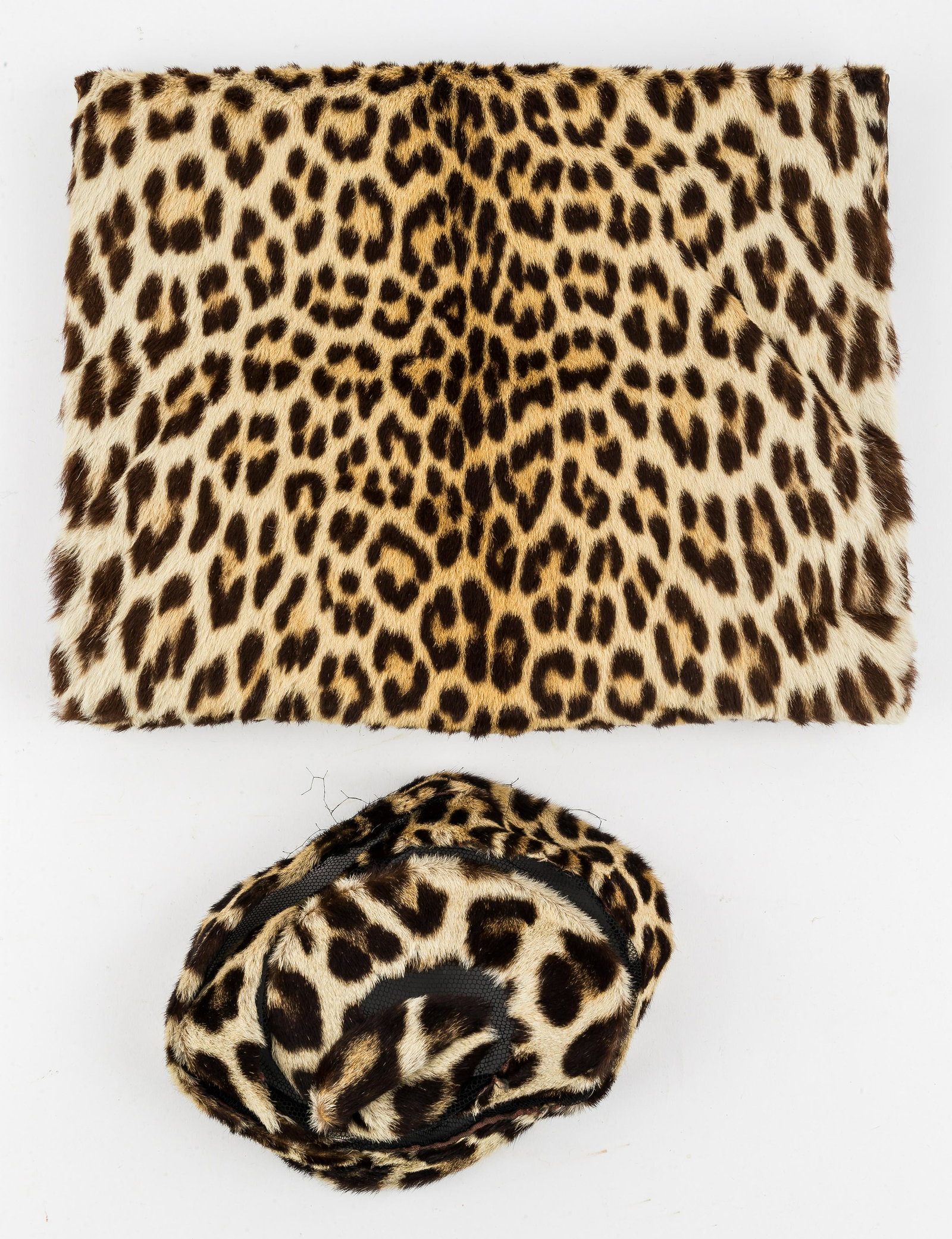 Leopard Skin Muff & Hat (1 of 7)