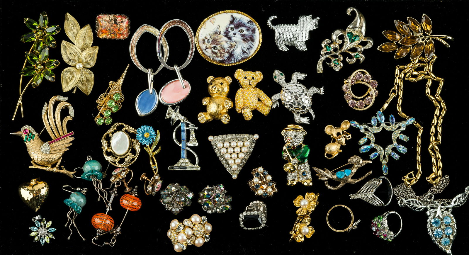 Sarah Coventry, Trifari & Other Jewelry (1 of 6)