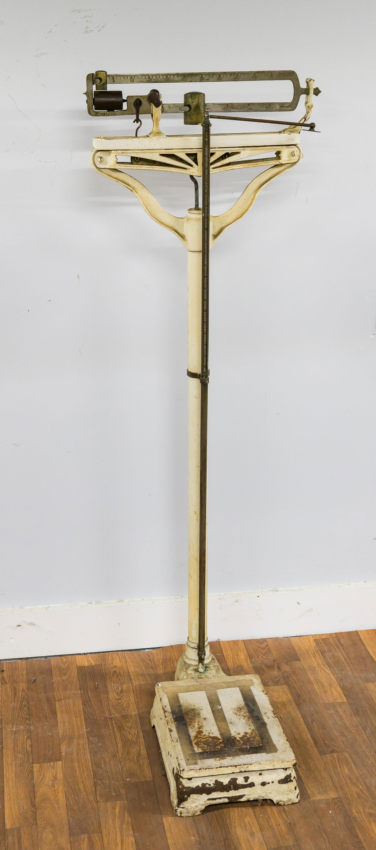 Vintage Doctor's Office Chicago Scale (1 of 2)