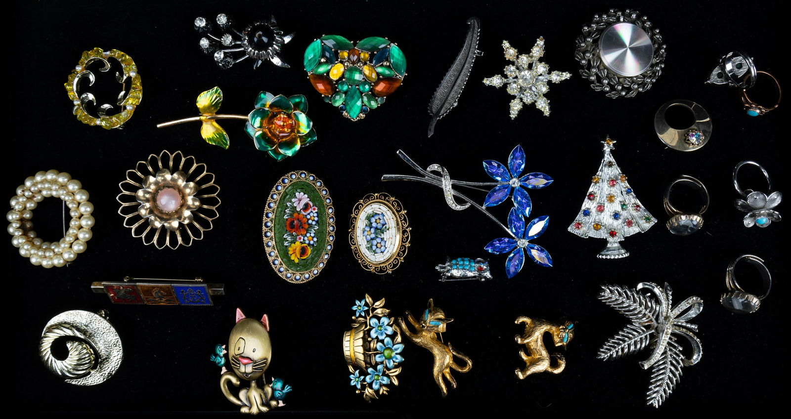 Vintage Estate Brooches and Rings (1 of 4)