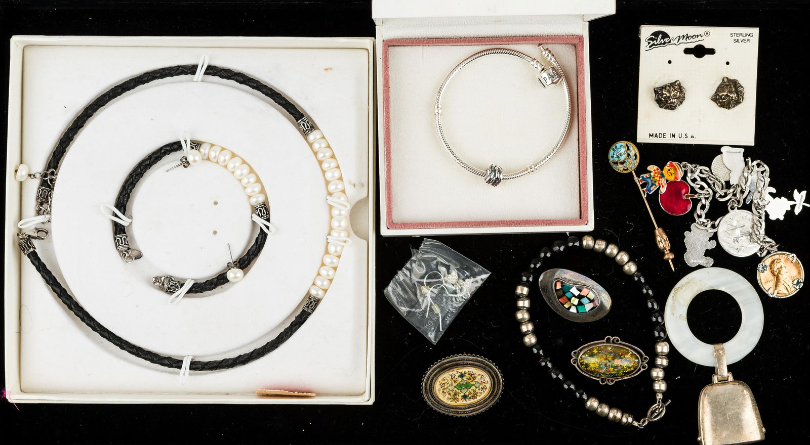 Pandora Bracelet, Sterling, Pearls (1 of 5)