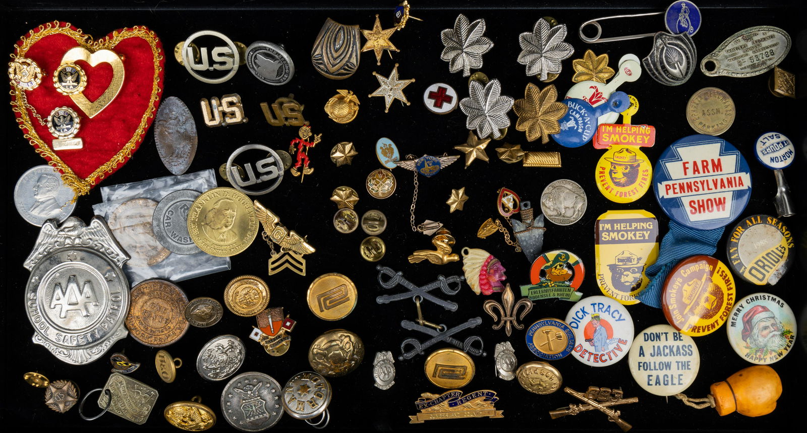 Pinbacks, Pins, Military, Masonic, Buttons, Tokens (1 of 4)