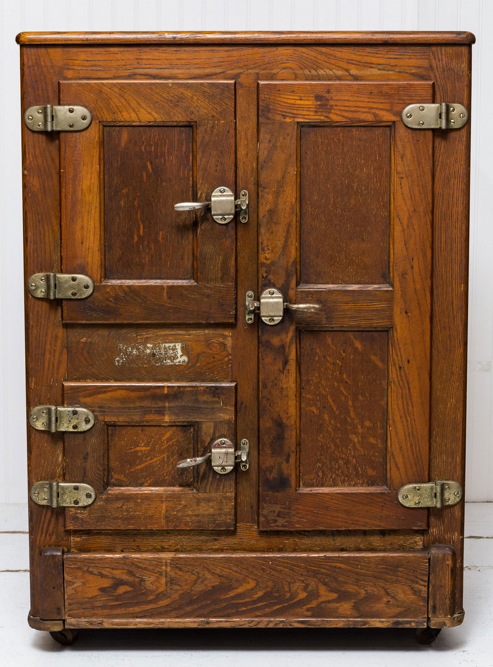 Golden Oak Ice Box (1 of 15)