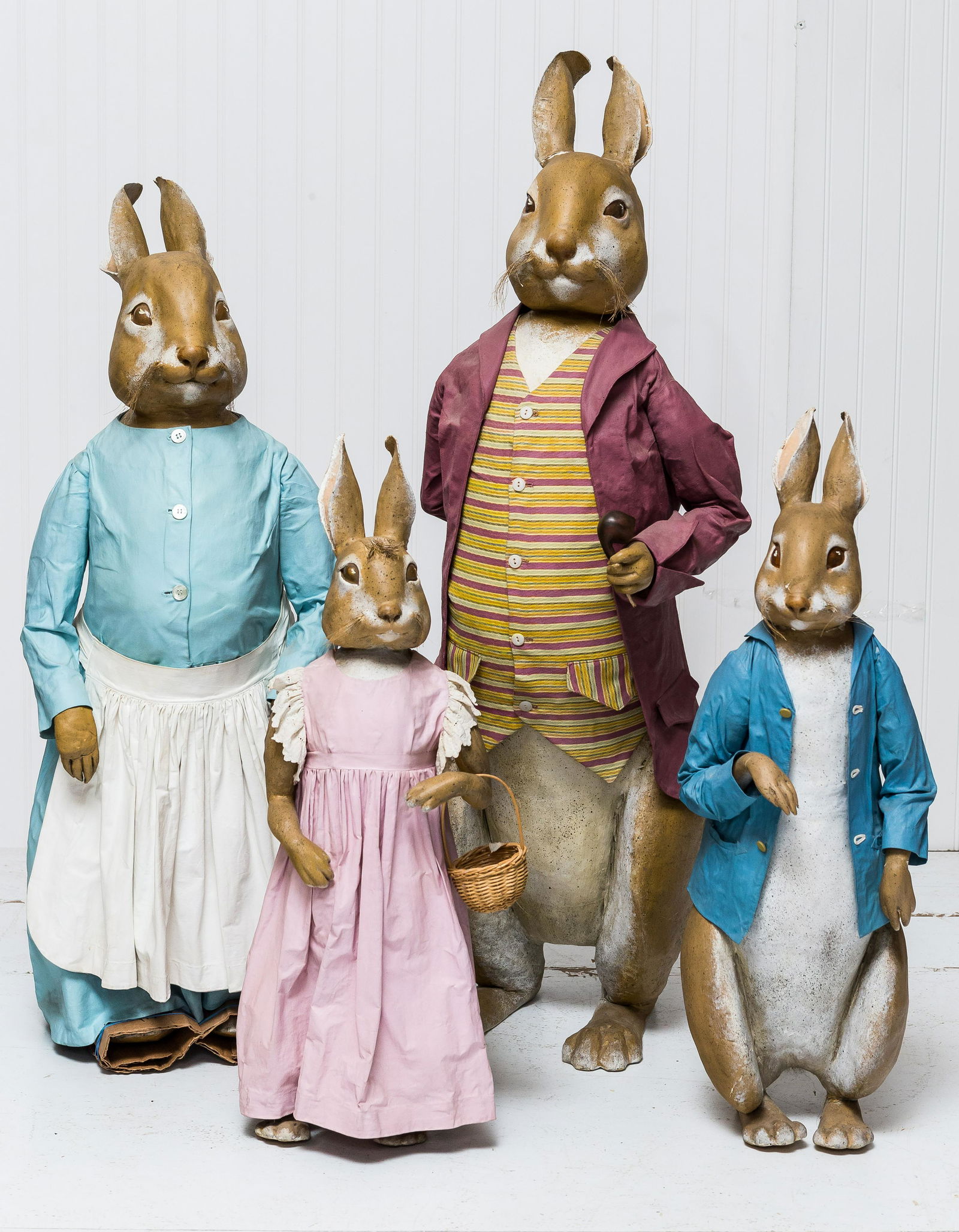 Vintage Large Scale Paper Mache Rabbits (4) (1 of 13)