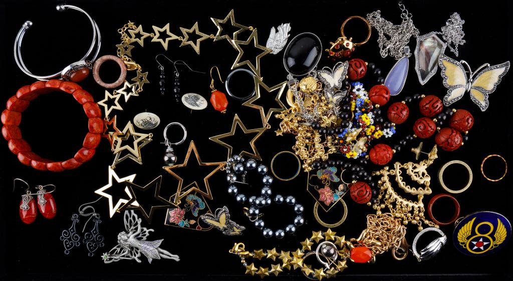 Coral and Vintage Jewelry Collection (1 of 4)