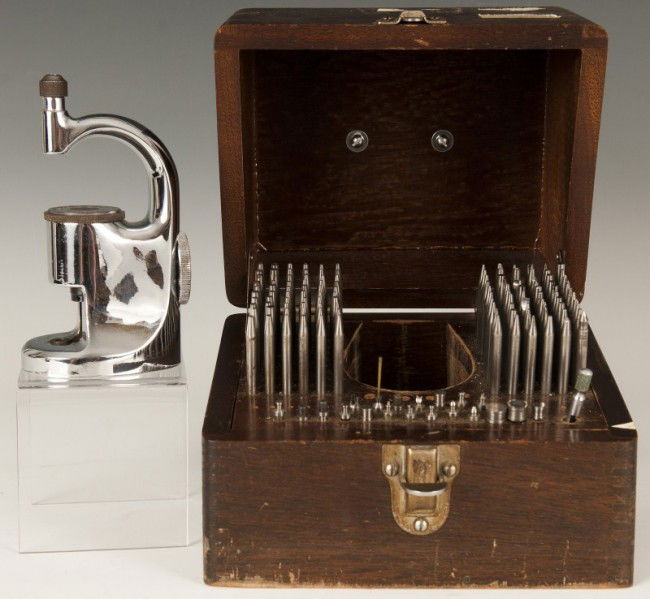 Watch Repair Tools: Vintage Staking Kit 141 Stakes etc.. and the Tool in a Wooden Box (pocket watches)