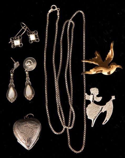 Sterling Silver Jewelry: Grouping of sterling silver jewelry. Including jasper necklace, various chains, earrings, ring, locket, 3.41ozt.