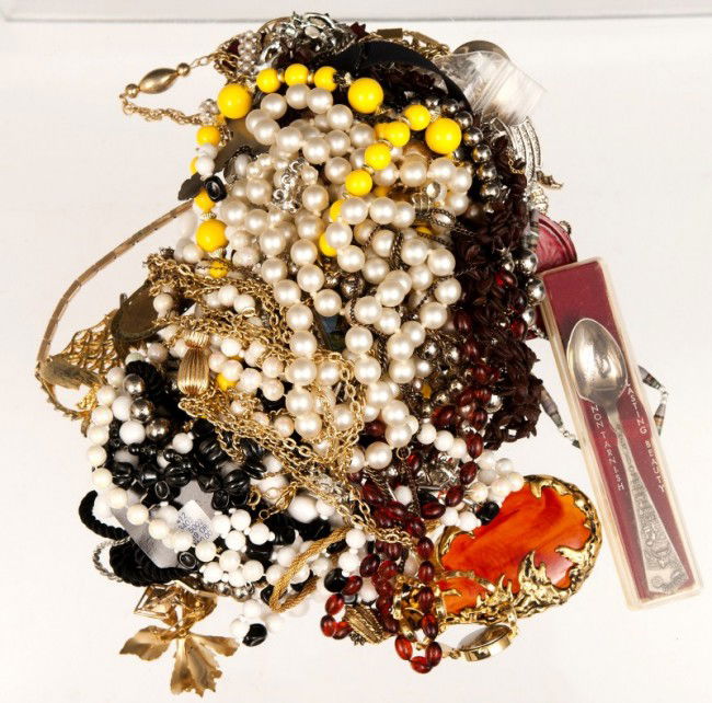 Costume Jewelry: Costume jewelry. Two bags including bangles, beaded necklaces, etc.